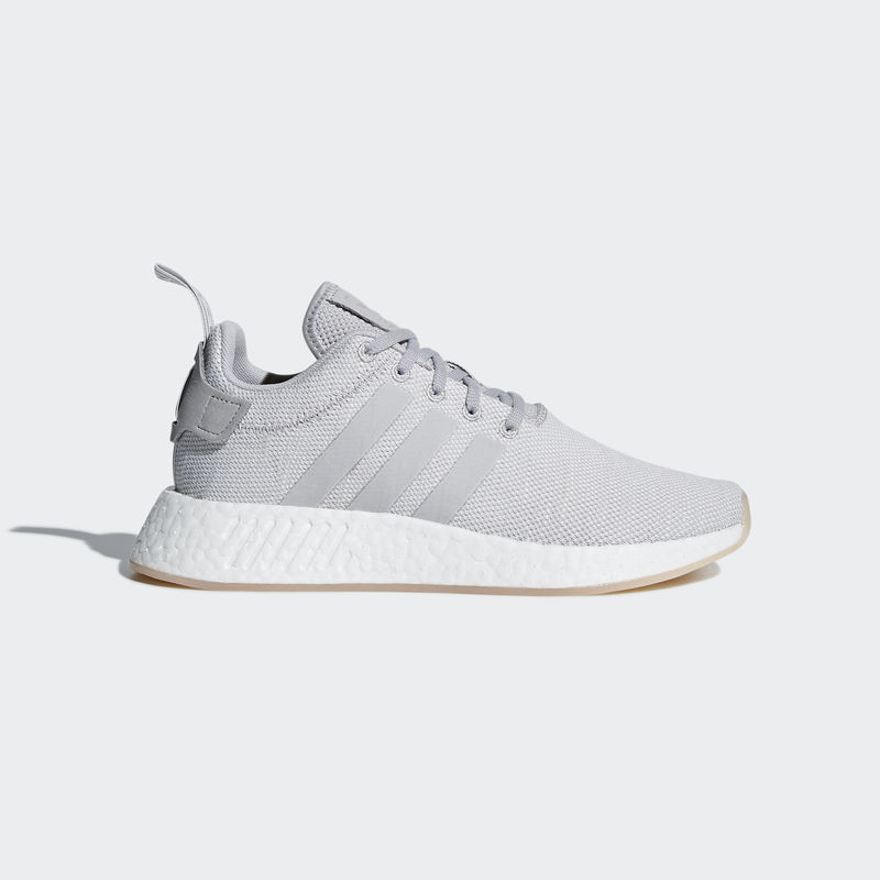 Adidas nmd r2 hotsell women's grey and white